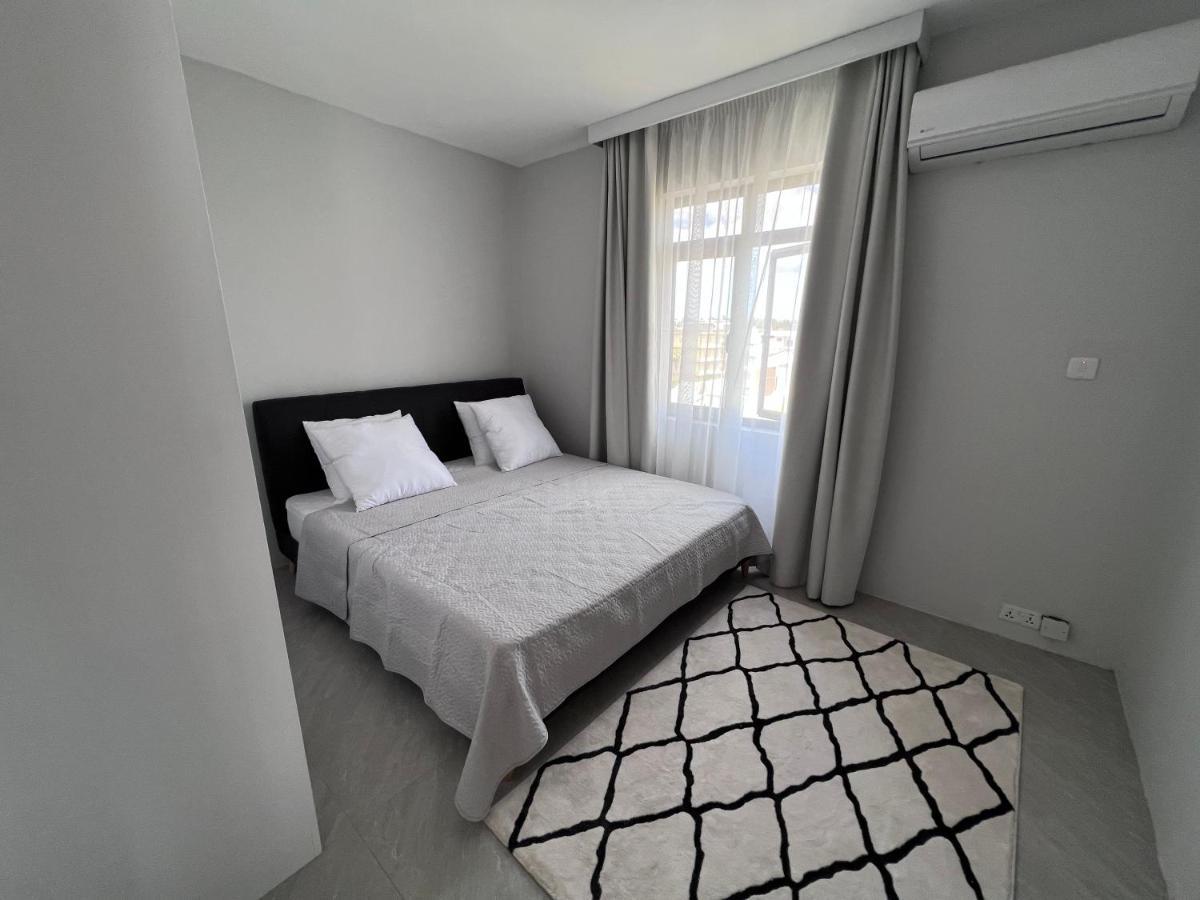 3bd New Luxury Penthouse, Big Terrace, 5min From