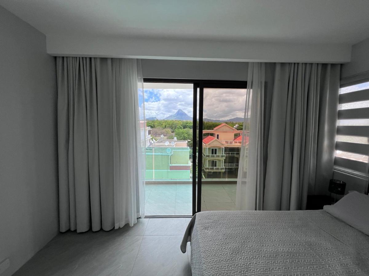 3bd New Luxury Penthouse, Big Terrace, 5min From Flic-en-Flacq